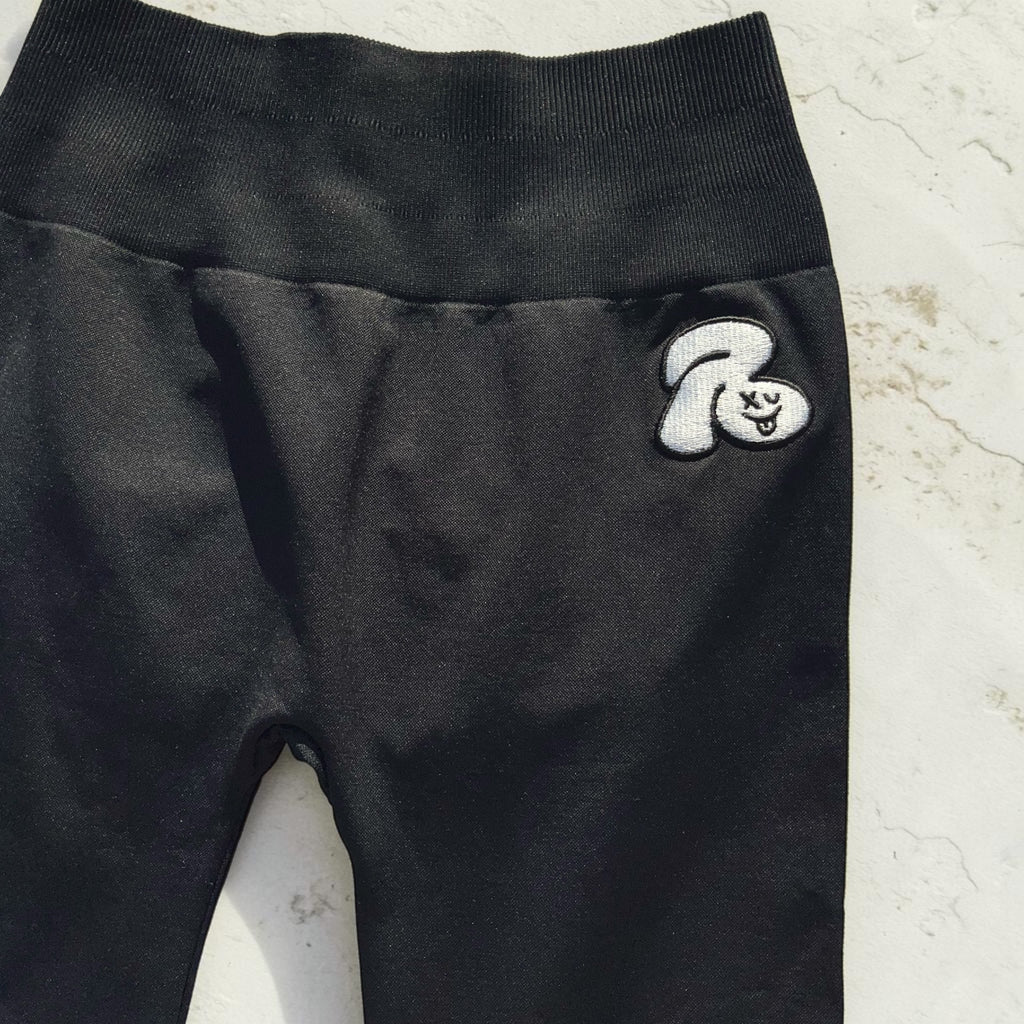 SEAMLESS FLARED LEGGINGS